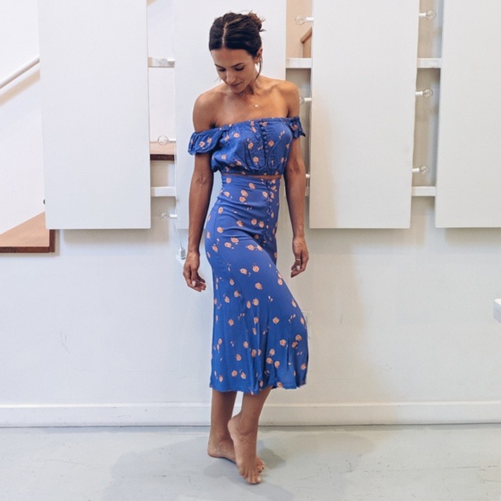 Not for sale! Looking for this blue skirt in size L. Will pay $100.